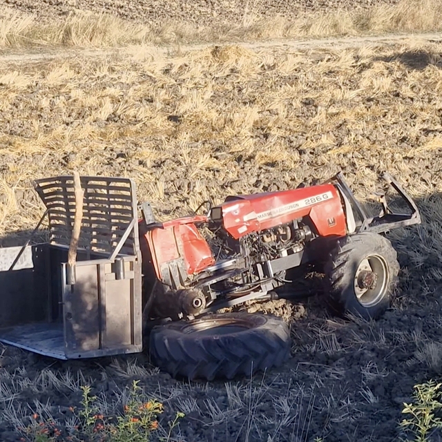 Çorum'da minibüsün çarptığı traktör şarampole yuvarlandı: 1 ölü, 1 yaralı