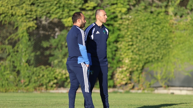 Selçuk İnan'ın eski takım arkadaşı artık teknik ekibinde
Umut Bulut, Kocaelispor'un teknik ekibine katıldı
