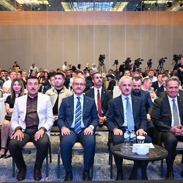 Bakan Uraloğlu:" Organ nakillerinde saniyeler bile hayati önem taşıyor"