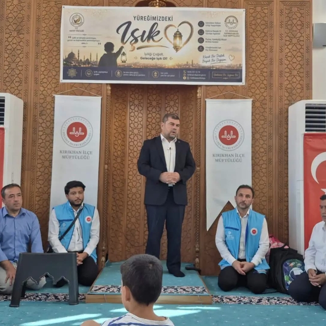 Kırıkhan'da 200 çocuğa eğitim desteği sağlandı