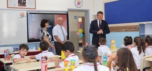 İl Müdürü Şimşek minik öğrencilerle bir araya geldi