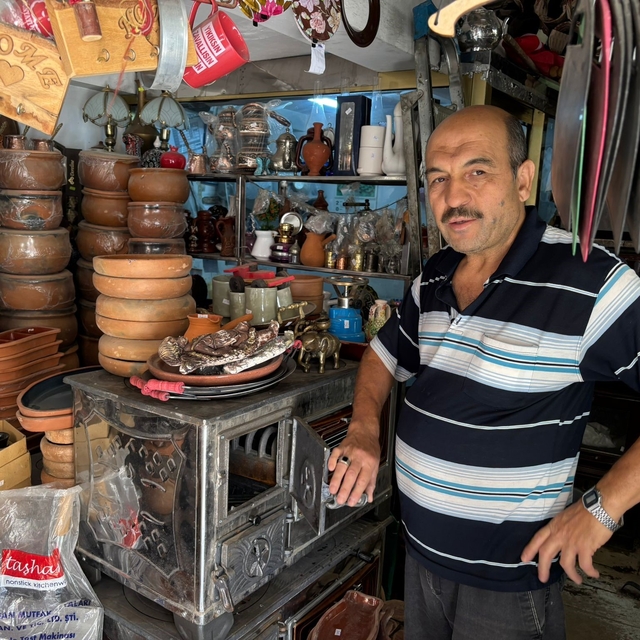Eskişehir'de soba sezonu başladı
Soba imalatçıları ve satıcıları yeni sezon...
