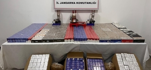 Simav'da jandarmadan kaçakçılık operasyonu, binlerce paket sigara ve makaro...