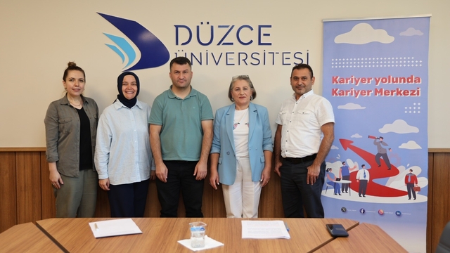 Düzce Üniversitesi'nde öğrencilik süreçleri tüm yönleriyle ele alındı