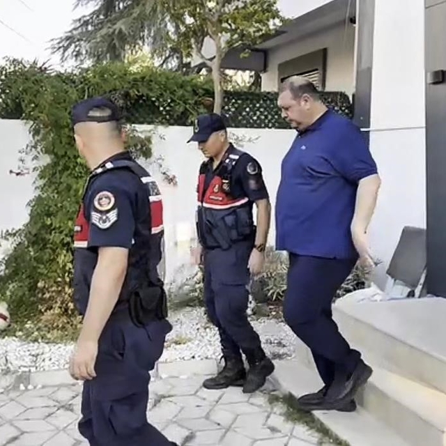 Başkan İlkay Çiçek'in mesajlaştığı kadın avukat çıktı