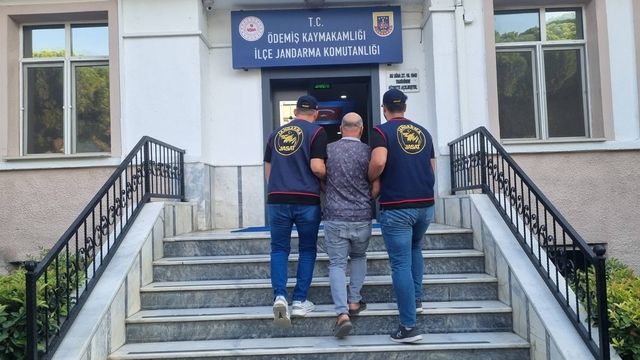 İzmir'de 8 yıl hapisle aranan şahıs JASAT'tan kaçamadı