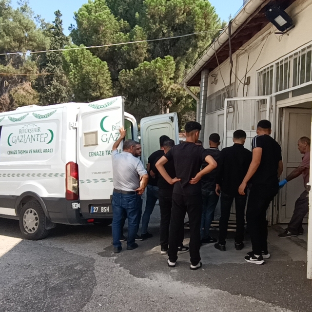 Halı yıkarken akıma kapılan 2 kadın hayatını kaybetti