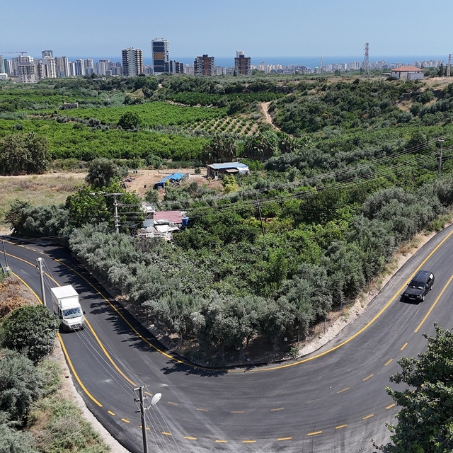 Mersin'de 11,5 kilometrelik yol yenilendi