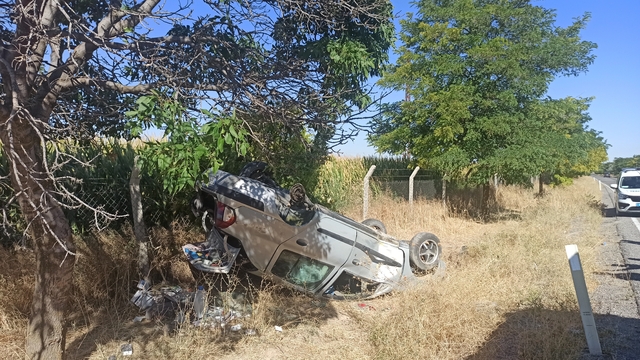 Konya'da otomobil takla attı: 2 çocuk yaralı