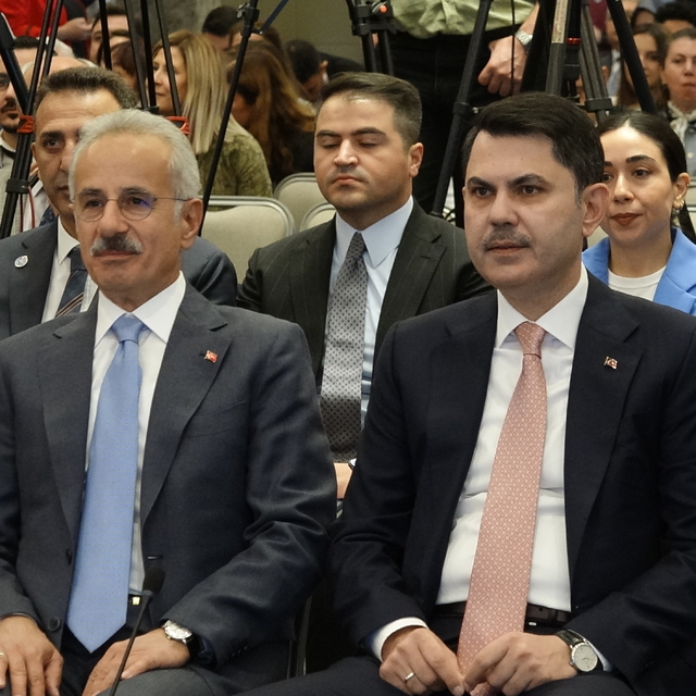 Bakan Kurum: Okyanuslarımızın geleceği devasa bir risk altındadır