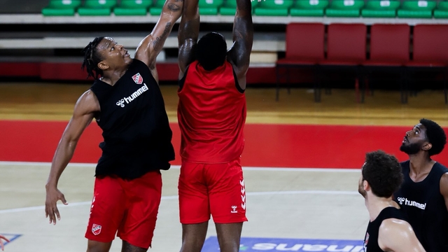 Karşıyaka'dan basketbolda sponsorlara çağrı