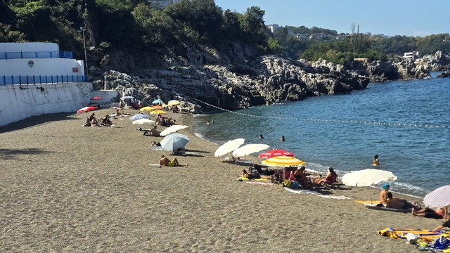 Yasak kalktı, vatandaşlar Kapuz Plajı'na akın etti