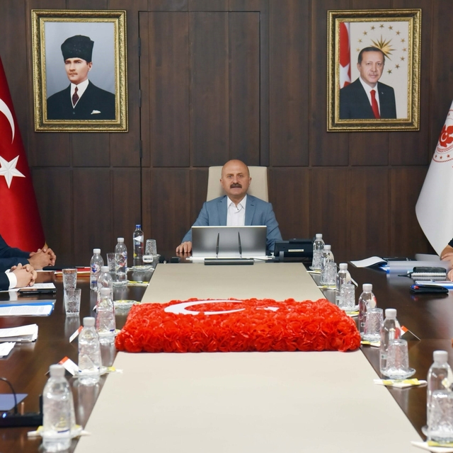 Aydın'da yeni eğitim yılı öncesi güvenlik toplantısı