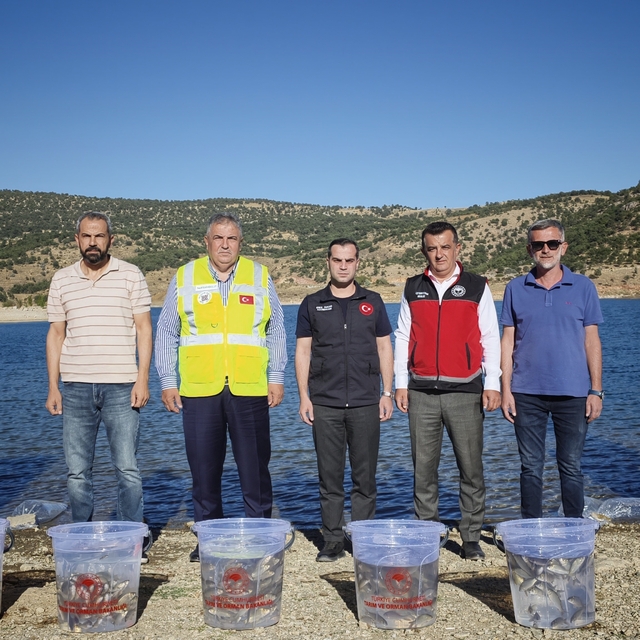 Baraj ve göletler 122 bin yavru balıkla buluştu