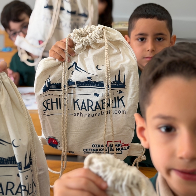 Karabük'te minik öğrencilerin okul heyecanına belediye desteği
