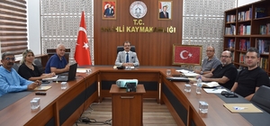Salihli'de jeotermal hamlesi
Jeotermal ısıtmalı seralar için düğmeye basıld...