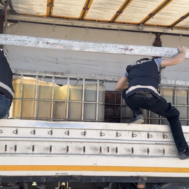 Iğdır'da 9 bin litre kaçak akaryakıt ele geçirildi