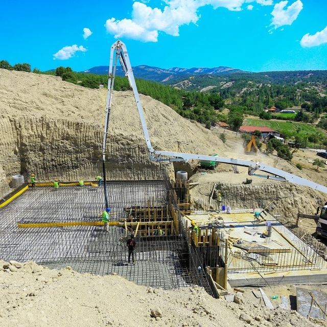 Denizli Büyükşehirden Yatağan'a 27,6 milyonluk su yatırımı
Yeni içme suyu d...
