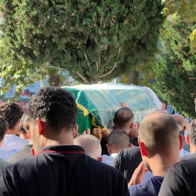 Yolun karşısına geçmek isterken canından olan genç kız son yolculuğuna uğur...