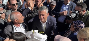 Özel, Ardahan'da kadınlarla buluştu