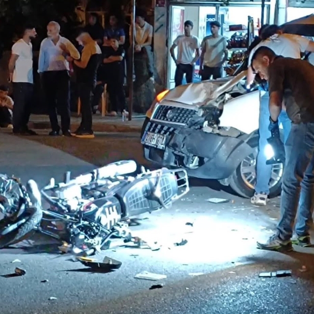 Batman'da hafif ticari araç ile motosiklet çarpıştı: 1 ölü