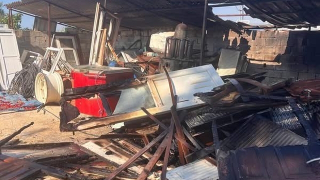 Altınözü'nde depo yangını yaşandı