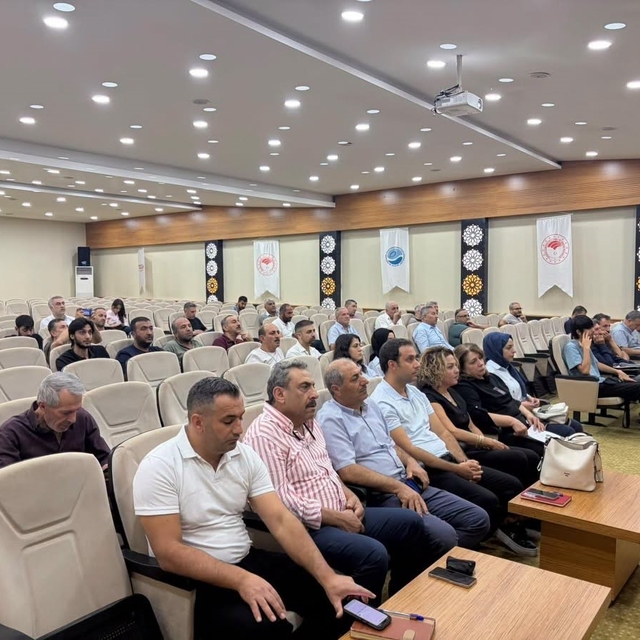Elazığ'da et ve süt ürünleri üreticilerine gıda güvenliği eğitimi