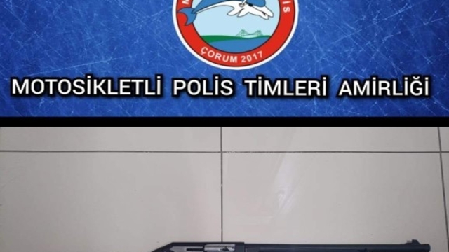 Çorum'da asayiş uygulamalarında silah ve uyuşturucu maddeler ele geçirildi