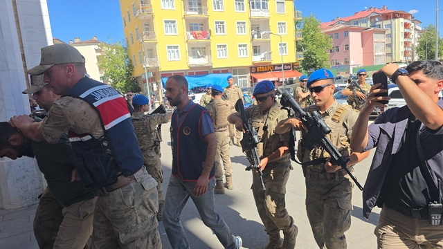 Yanan evde cesetleri bulunan çiftin ölümüne ilişkin soruşturmada 4 gözaltı (2)