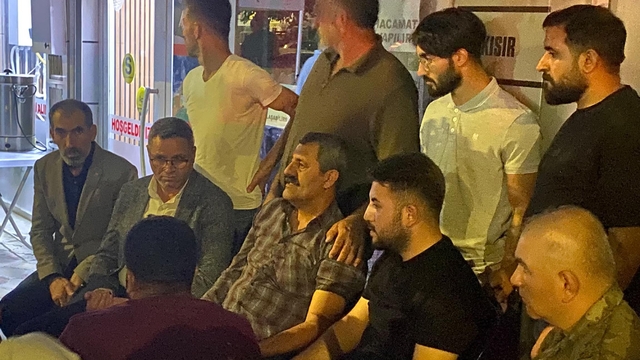 Iğdır'da askeri araç devrildi: 1 şehit, 2 yaralı(3)