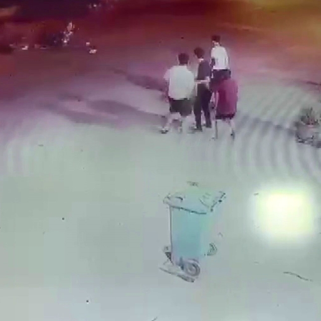 Motosikletler kafa kafaya çarpıştı
