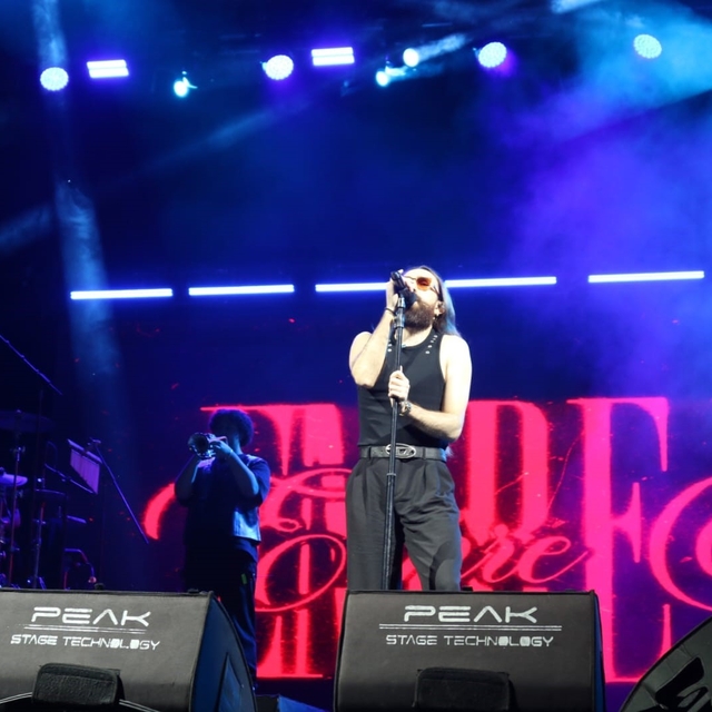 Çivril'de Emre Fel fırtınası
Festivalin ikinci gününde Emre Fel coşkusu yaş...
