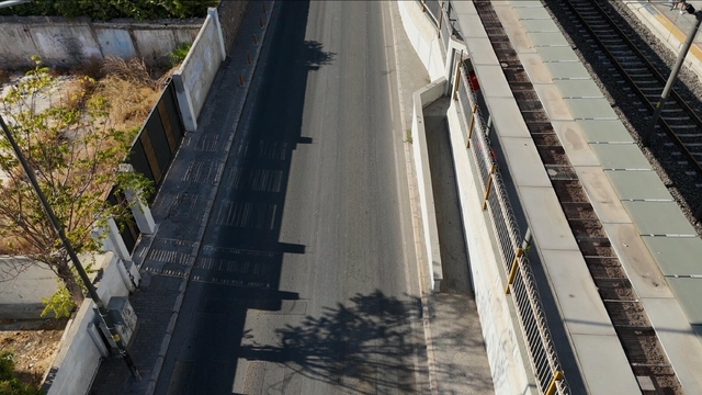 İzmir'de tehlike saçan yol