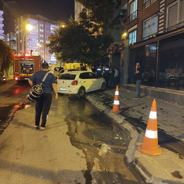 Batman'da kafe ve oyun salonunda korkutan yangın