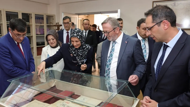 Kütahya'da kütüphanelerin kültürel mirasın yaşatılmasındaki rolü ele alındı