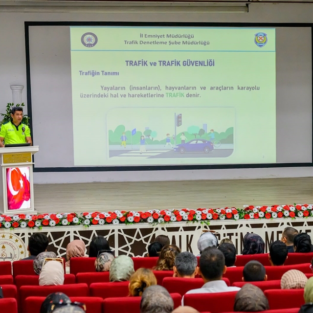 Malatya'da okul bahçe görevlilerine güvenlik eğitimi