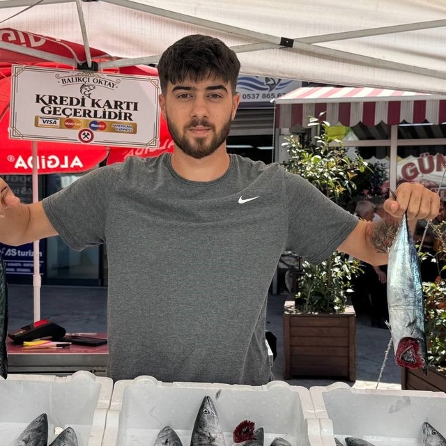 Zonguldak'ta palamut bereketi tezgahları şenlendirdi: 3 tanesi 200 liradan...