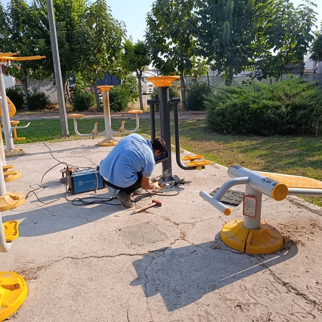 Akdeniz'de parklar yenileniyor, çocuklar için daha güvenli hale getiriliyor