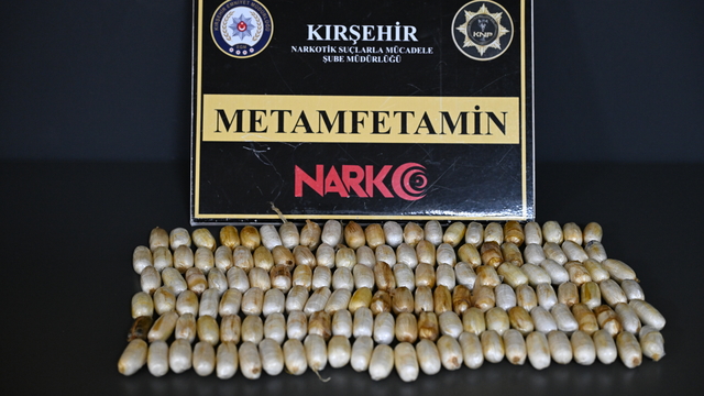 Kırşehir'de mide ve bağırsaklarında 1 kilo 159 gram uyuşturucu ele geçirilen zanlı tutuklandı