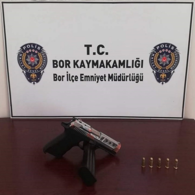 Niğde'de ruhsatsız silah operasyonunda yakalanan 2 şüpheli tutuklandı