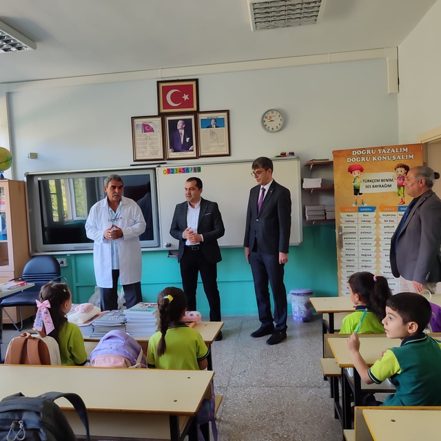 Keban Kaymakamı Onur'dan dersbaşı yapan öğrencilere ziyaret