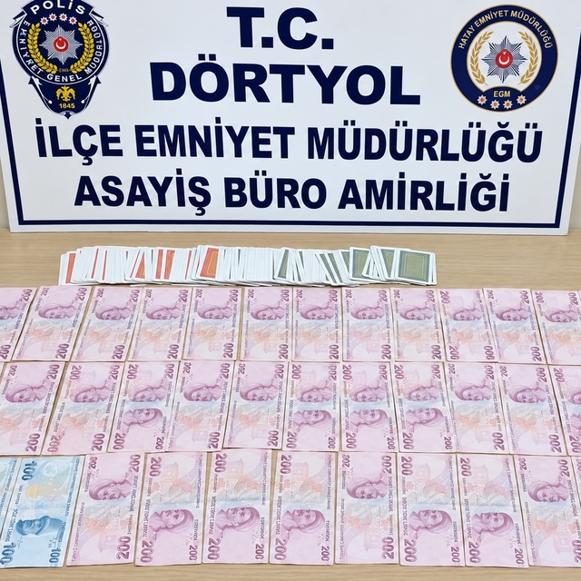 Hatay'da kumar oynarken yakalanan 5 kişiye 58 bin 20 lira ceza kesildi