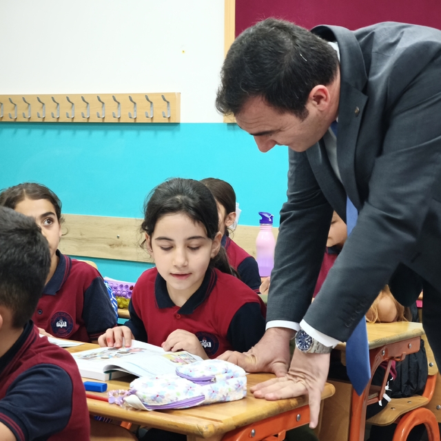 Solhan Kaymakam Ayaz'dan, dersbaşı yapan öğrencilere ziyaret