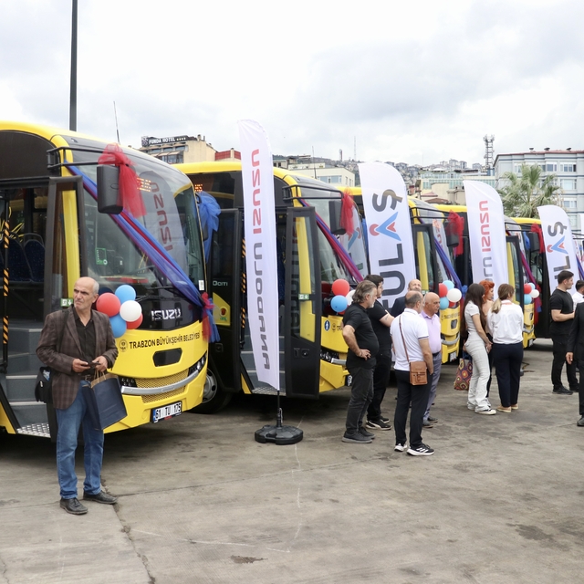 Trabzon Büyükşehir Belediyesinin otobüs filosu 174 araca yükseldi