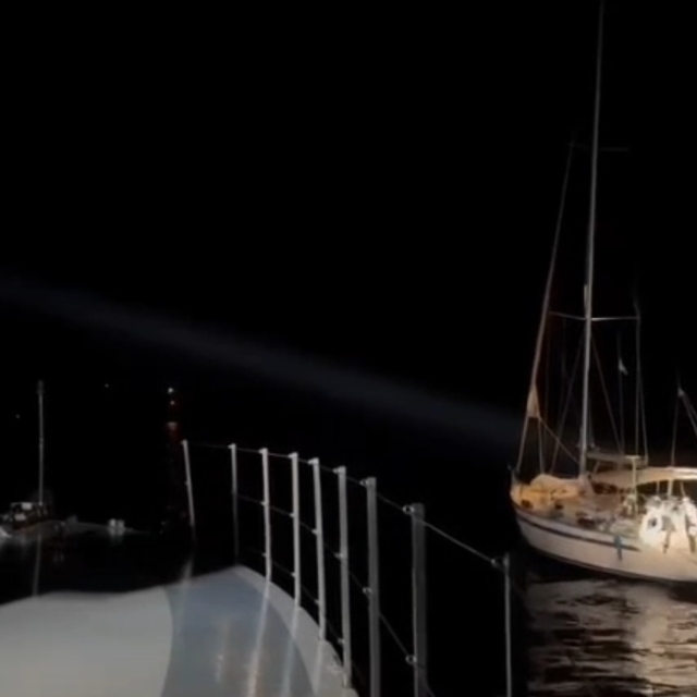 İzmir açıklarında 11 düzensiz göçmen yakalandı