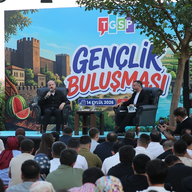 Türkiye Gönüllü Teşekküller Vakfı Mütevelli Heyeti Başkanı Bilal Erdoğan, D...