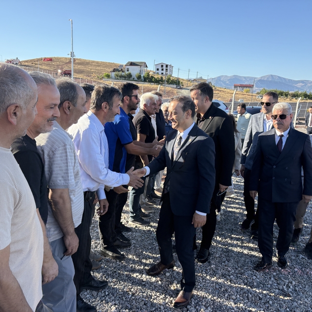 Suşehri Belediyesi tarafından yaptırılan 1 megavatlık GES'in açıldı