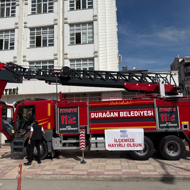 Durağan'da yeni itfaiye aracı hizmete alındı