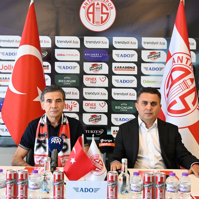 Antalyaspor, teknik direktör Osman Özköylü ile sözleşme imzaladı