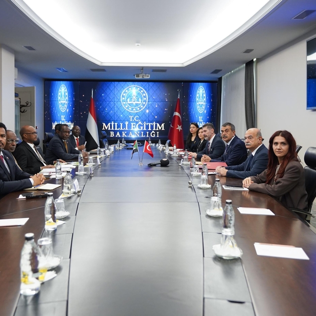 Milli Eğitim Bakanı Tekin, Sudanlı mevkidaşı Hajar ile görüştü
